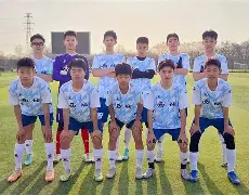 开云kaiyun线上娱乐 -西城鲸鲨队鏖战岭北黑豹队，足球锦标赛小胜，替补奇兵立功。边后卫成为亮点(海豹队深入敌后电影)